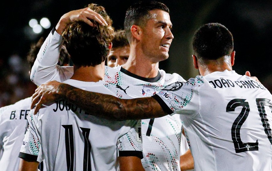Ronaldo dan Joao Felix Gemilang, Portugal Gilas Armenia 5-0